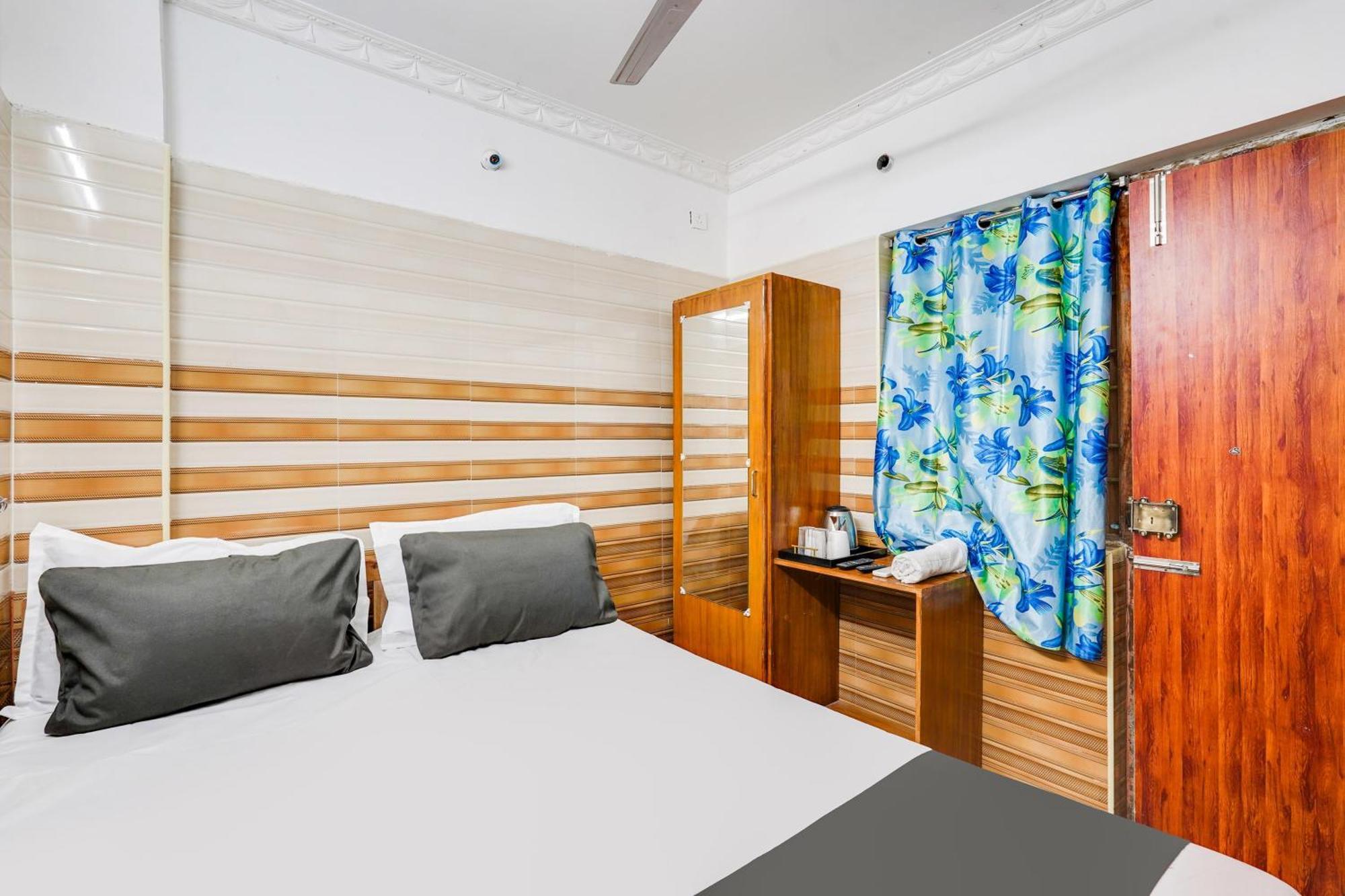 Super Hotel O Sharmila Guest House Kottakuppam Exterior foto